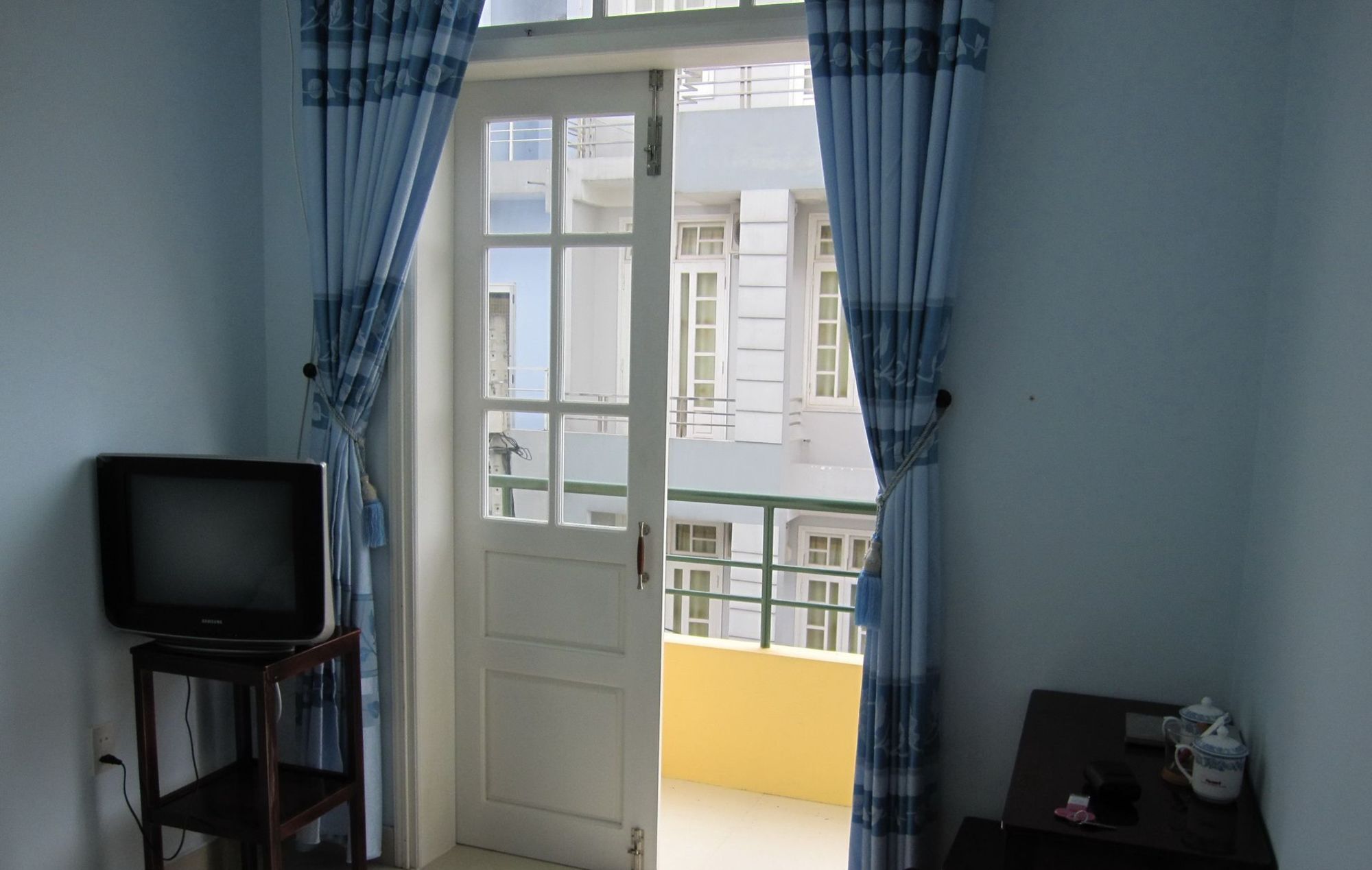 Hoa Cuc Xanh Mini Hotel Хюе Екстер'єр фото